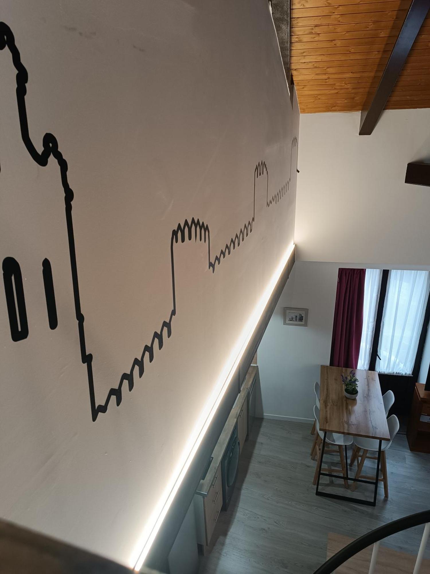 Apartamentos Turisticos Avila Puerta De Los Leales 1-2 Экстерьер фото